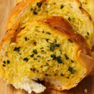 Sliced vegan garlic bread.